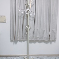 ニトリ ポールハンガーの画像