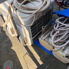 ジャンクエアコン(2台)+室外機(2台)の画像