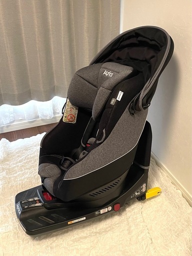 Aprica クルリラチャイルドシート　ISOFIX　取り外し可能サンシェード付き