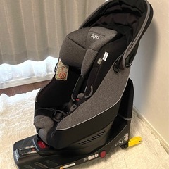 Aprica クルリラチャイルドシート　ISOFIX　取り外し可能サンシェード付きの画像