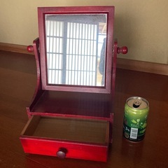 引き出し付き鏡の画像