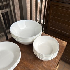 美品！お得!IKEA白い食器セット！！の画像