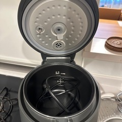 炊飯器の画像