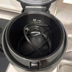 炊飯器の画像