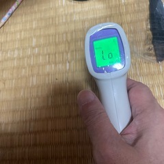 非接触型温度計の画像