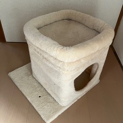 キャットハウス　使用一年程度の画像