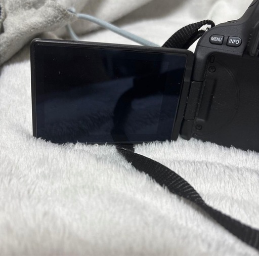 Canon EOS KISS X9 ボディレンズセット BK