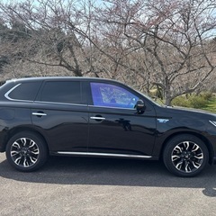 【車両販売】三菱　アウトランダー　phev  gg2w の画像