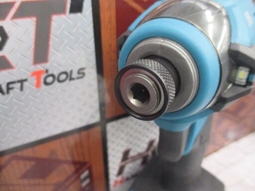 マキタ makita TD003GRAX インパクトドライバ 未使用品 バッテリ40V 2.0Ah二個/充電器 フルセット 青 【ハンズクラフト宜野湾店】