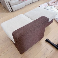 ソファ、オットマンの画像