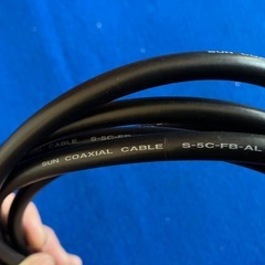 テレビアンテナケーブル約3メートルとアンテナプラグ2個の画像