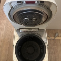 炊飯器タイガーSR-PW108の画像