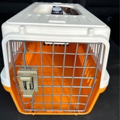 ペットキャリーの画像