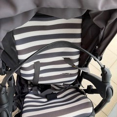 コンビ　ベビーカーの画像