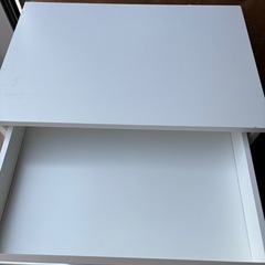 収納家具の画像