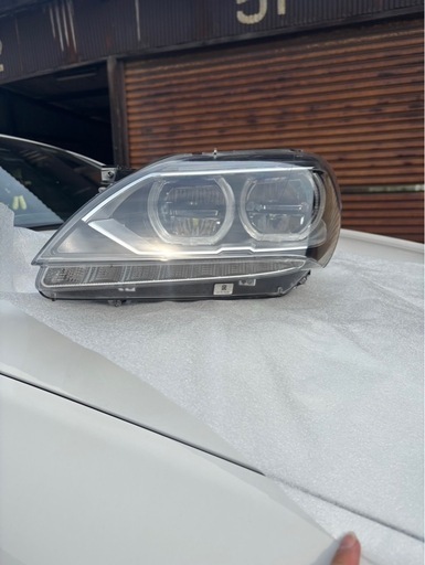 BMW 640iグランクーペ　f06 2013前期　左ヘッドライト