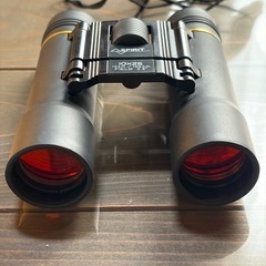双眼鏡の画像