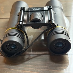 双眼鏡の画像