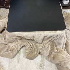 こたつ本体　こたつ布団　マット　クッション4点セットの画像