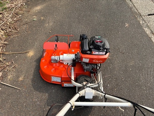 KUBOTA 軽量畦畔草刈機　芝刈り機 GC-Q60 クボタ カルキュート