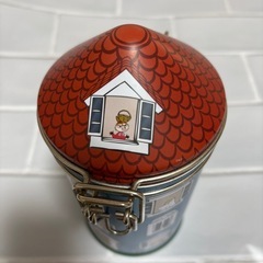 ムーミンバレーパーク　お菓子缶の画像