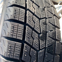 【新品同様】スタッドレスタイヤ　アルミホイールセットの画像