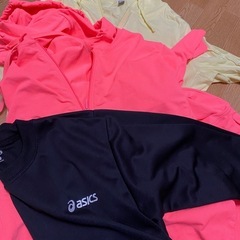 スポーツ用　asics ユニクロのパーカー日焼け対策の画像