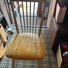 ダイニングチェア3脚の画像