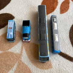 トーマス　アンパンマン　トミカ　4台の画像