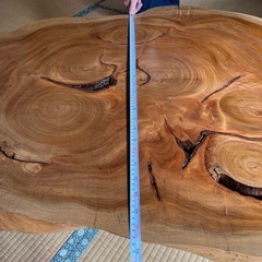 一枚板テーブルの画像