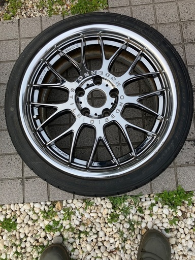 SSRフェリーニLM918インチ＋50売ります。