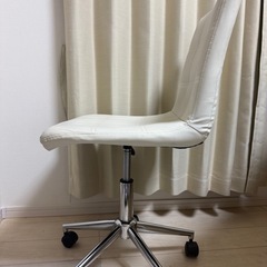 オフィスチェアの画像