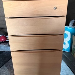 KOIZUMI机　引き出し　椅子セットの画像