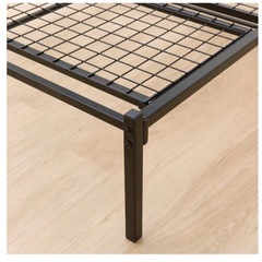 ニトリシングル棚付きパイプベッド の画像