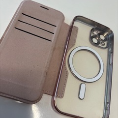 iPhone15手帳型ケースの画像