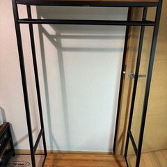 天然木ハンガーラックの画像