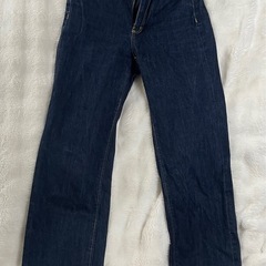 GU ダークブルー ストレートアンクルジーンズの画像