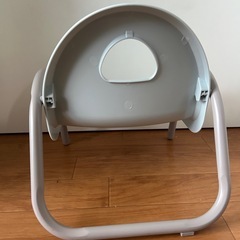 【受渡予定者様決定】西松屋　ベビーチェア　　ミニチェアの画像