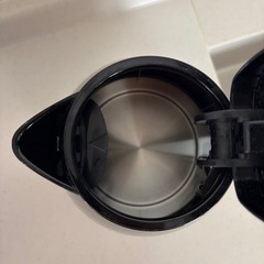 デロンギ KBLA1200J-BK 「アクティブ シリーズ」 電気ケトル 1.0L インテンスブラックの画像