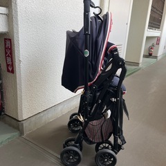 Babiesrus ベビザラス ベビーカーの画像