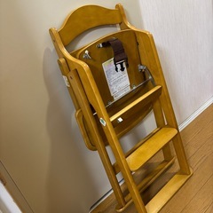 テーブル付きチェアの画像