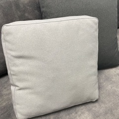 vanilla サンドイッチクッション 小:ライトグレー × 大:チャコールの画像