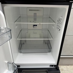 322⭐️2024年製美品★シャープ　冷蔵庫　右、左開き　ブラック　黒　ガラス扉の画像