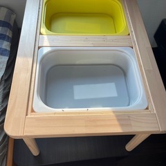 子供遊び机の画像