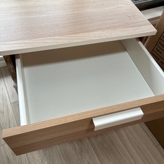 あげますIKEAサイドテーブルの画像