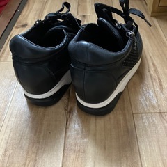 【お話し中】レディーススニーカーの画像