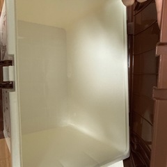 エッフェル塔デザイン収納ボックス2コ　屋内　屋外　キャスター付き　スタッキングの画像