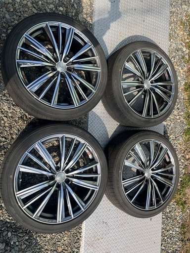 [取引中
]レオニス FY タイヤ付き 245/40/r20 IN35 引取のみ