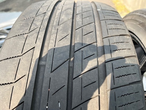 [取引中
]レオニス FY タイヤ付き 245/40/r20 IN35 引取のみ