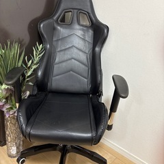 オフィスチェア取り引き商談中1️⃣名キャンセル待ち3️⃣の画像